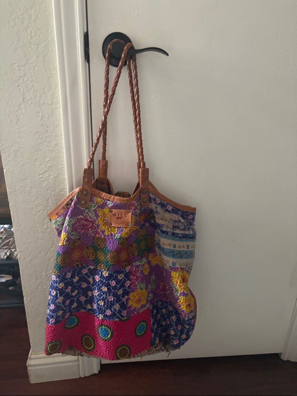 Will leather goods Kantha bag
